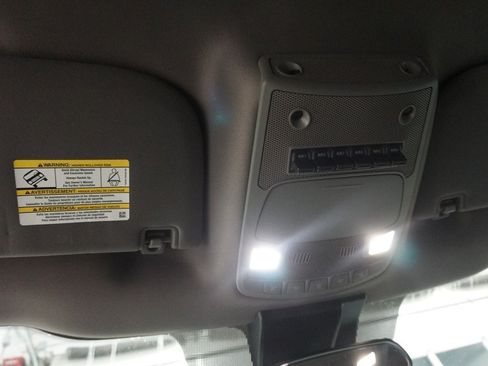 Used 2022 Ford F350 XLT w/ XLT Value Package AWD/4WD image 16