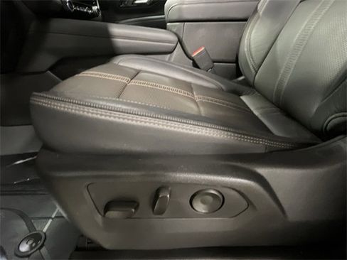 Used 2025 Chevrolet Tahoe High Country w/ Sun And Tow Package image 18