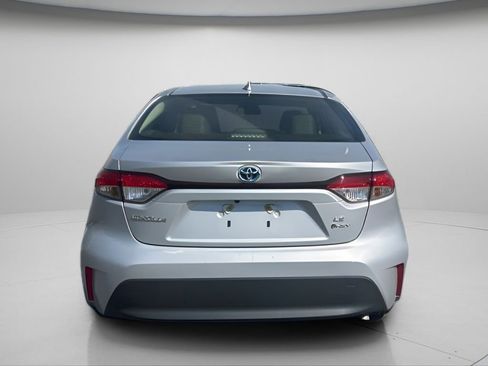 Used 2025 Toyota Corolla LE image 5