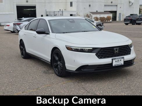 Used 2023 Honda Accord Sport image 2