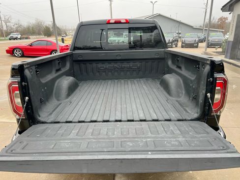 Used 2016 GMC Sierra 1500 Denali image 40