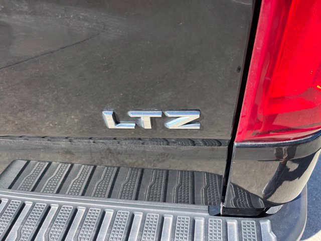 Used 2023 Chevrolet Silverado 1500 LTZ w/ Technology Package RWD image 7