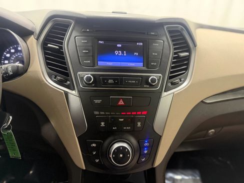 Used 2018 Hyundai Santa Fe Sport image 20