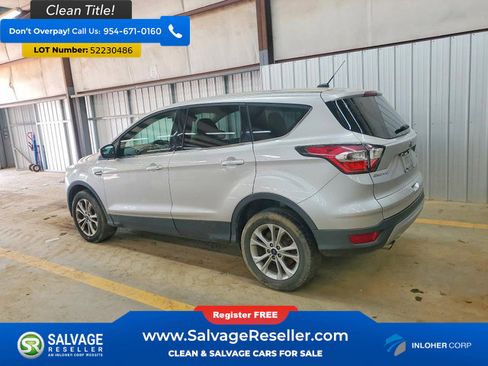 Used 2017 Ford Escape SE AWD/4WD image 3