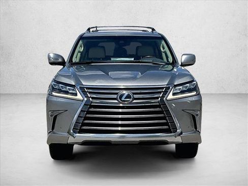 Used 2017 Lexus LX 570 4WD w/ Luxury Package image 3