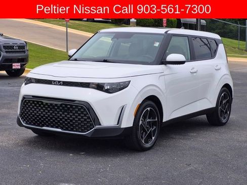 Used 2025 Kia Soul EX FWD image 3