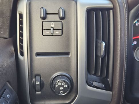 Used 2018 GMC Sierra 1500 SLT w/ SLT Premium Package RWD image 19