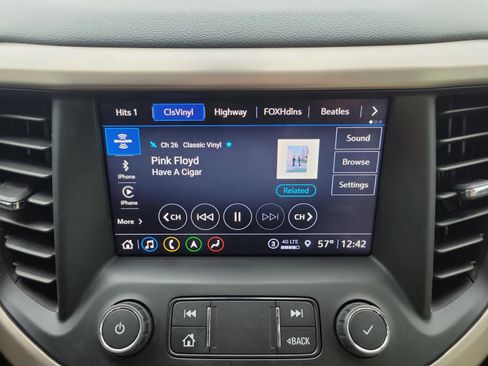 Used 2021 GMC Acadia Denali w/ Denali Technology Package image 28