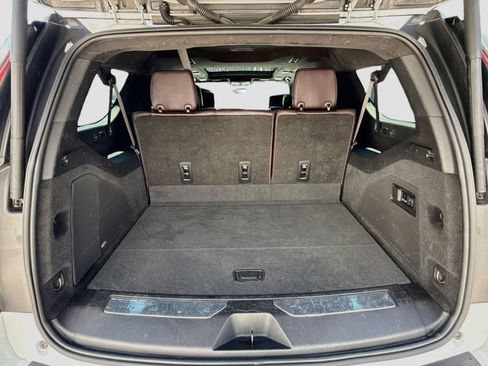 Used 2022 Cadillac Escalade ESV Sport Platinum AWD/4WD image 12