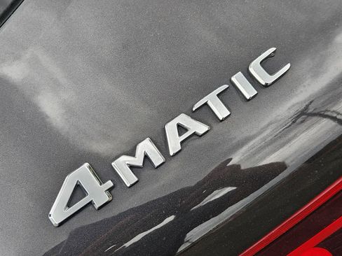 Used 2022 Mercedes-Benz GLC 300 GLC 300 w/ AMG Line image 11