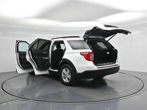 Certified 2023 Ford Explorer XLT RWD image 33