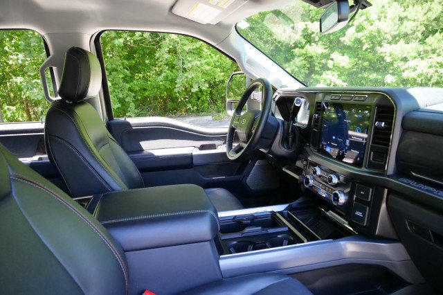 Used 2024 Ford F250 Lariat w/ Sport Appearance Package AWD/4WD image 46