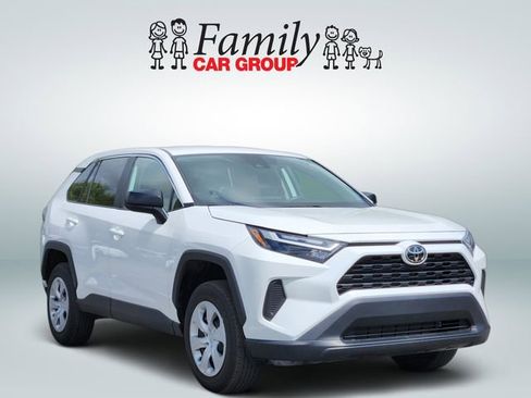 Used 2025 Toyota RAV4 LE image 2