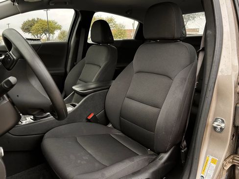 Used 2025 Chevrolet Malibu LT image 25