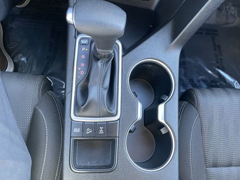Used 2020 Kia Sportage LX image 22