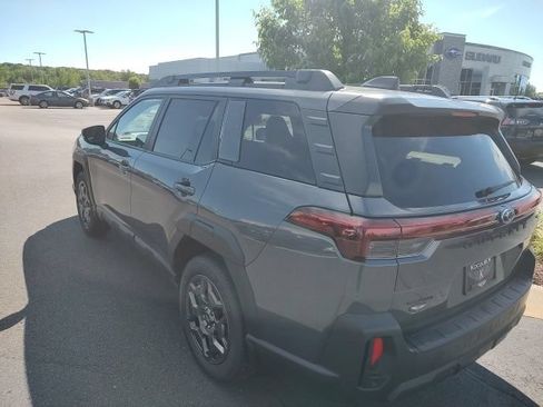 Used 2026 Subaru Outback Premium AWD/4WD image 3