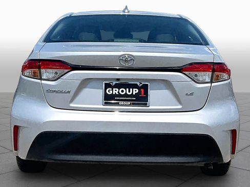 Used 2024 Toyota Corolla LE FWD image 5