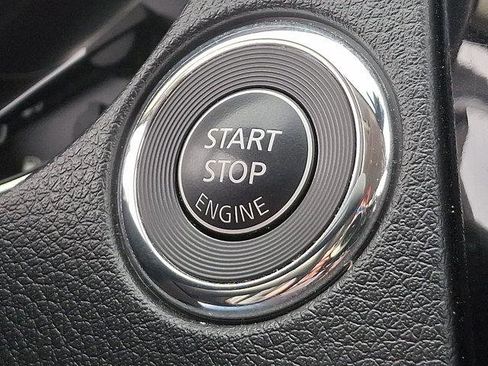 Used 2022 Nissan Rogue Sport SV w/ Technology Package image 26