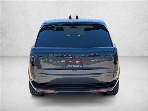 New 2025 Land Rover Range Rover Long Wheelbase SE AWD/4WD image 8