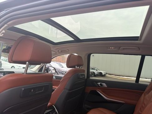 Used 2021 BMW X7 xDrive40i image 25