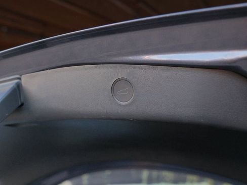Used 2023 Tesla Model 3 Standard Range RWD image 41