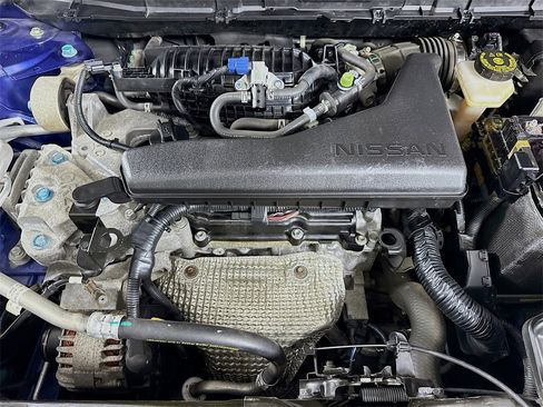 Certified 2018 Nissan Rogue S image 31