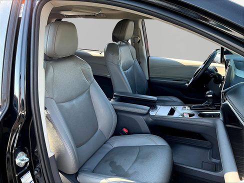 Used 2022 Toyota Sienna Limited AWD/4WD image 30