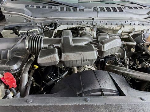 Used 2019 Ford F250 XLT AWD/4WD image 30