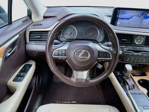 Used 2020 Lexus RX 350L Premium w/ Premium Package AWD/4WD image 22