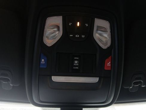 Used 2023 RAM 1500 Big Horn AWD/4WD image 7