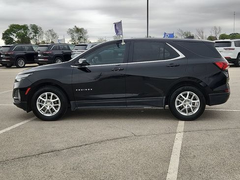 Used 2022 Chevrolet Equinox LT FWD image 2
