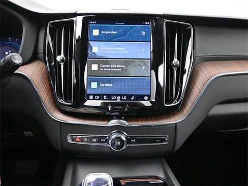 Used 2023 Volvo XC60 B5 Ultimate w/ Climate Package image 13