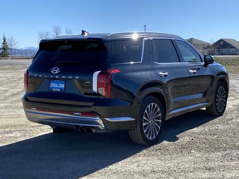 Used 2024 Hyundai Palisade Calligraphy image 14