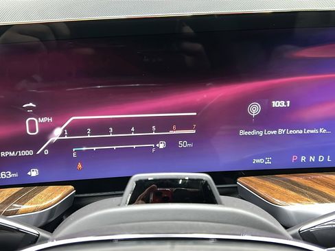 Used 2025 Cadillac Escalade Sport Platinum w/ LPO, ONYX Package image 22