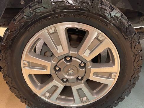 Used 2016 Toyota Tundra Platinum RWD image 12
