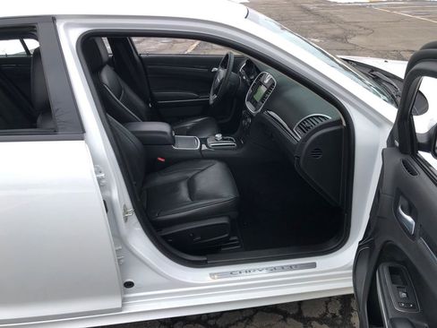 Used 2023 Chrysler 300 Touring L w/ Popular Equipment Group image 22