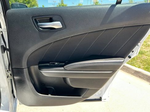 Used 2016 Dodge Charger R/T RWD image 28