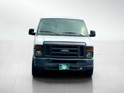 Used 2014 Ford E-350 and Econoline 350 Extended Super Duty RWD image 2