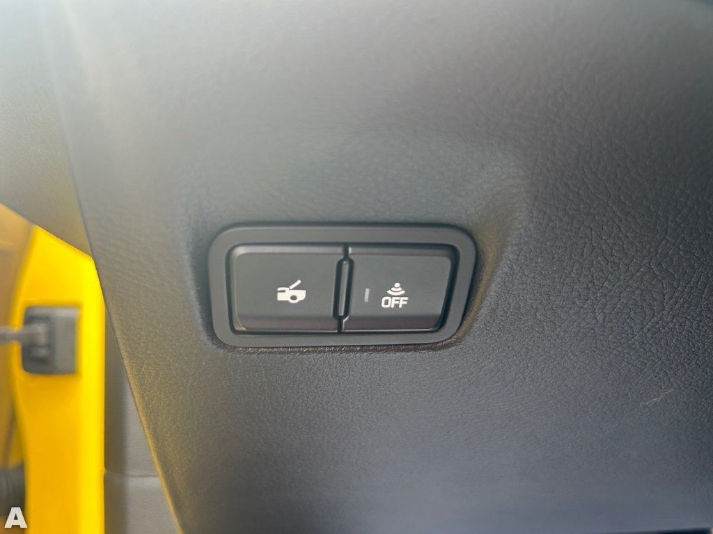 Used 2017 Chevrolet Corvette Grand Sport RWD image 25