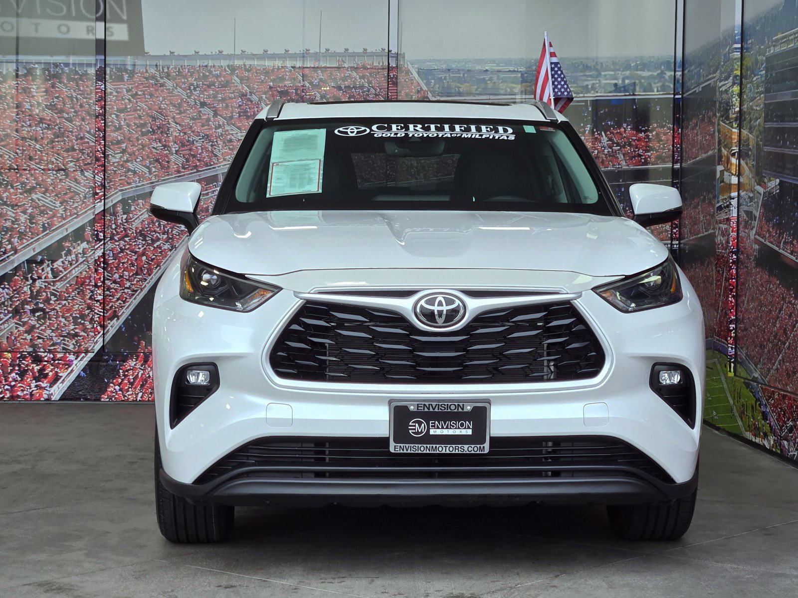 Certified 2026 Toyota Highlander XLE AWD/4WD image 3