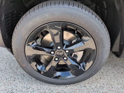 New 2026 Jeep Grand Cherokee L Limited AWD/4WD image 14