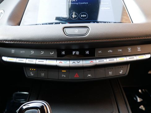 Certified 2023 Cadillac XT4 Sport image 19