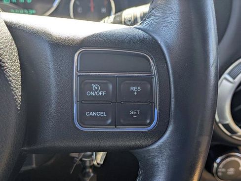 Used 2015 Jeep Wrangler Unlimited Sahara AWD/4WD image 12