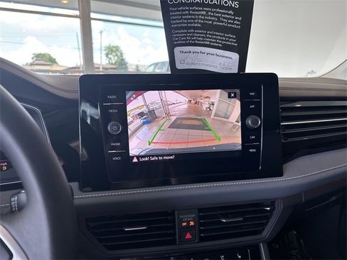 Used 2025 Volkswagen Jetta SEL image 28