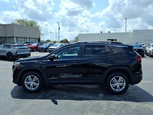 Used 2022 GMC Terrain SLE w/ Driver Convenience Package AWD/4WD image 10