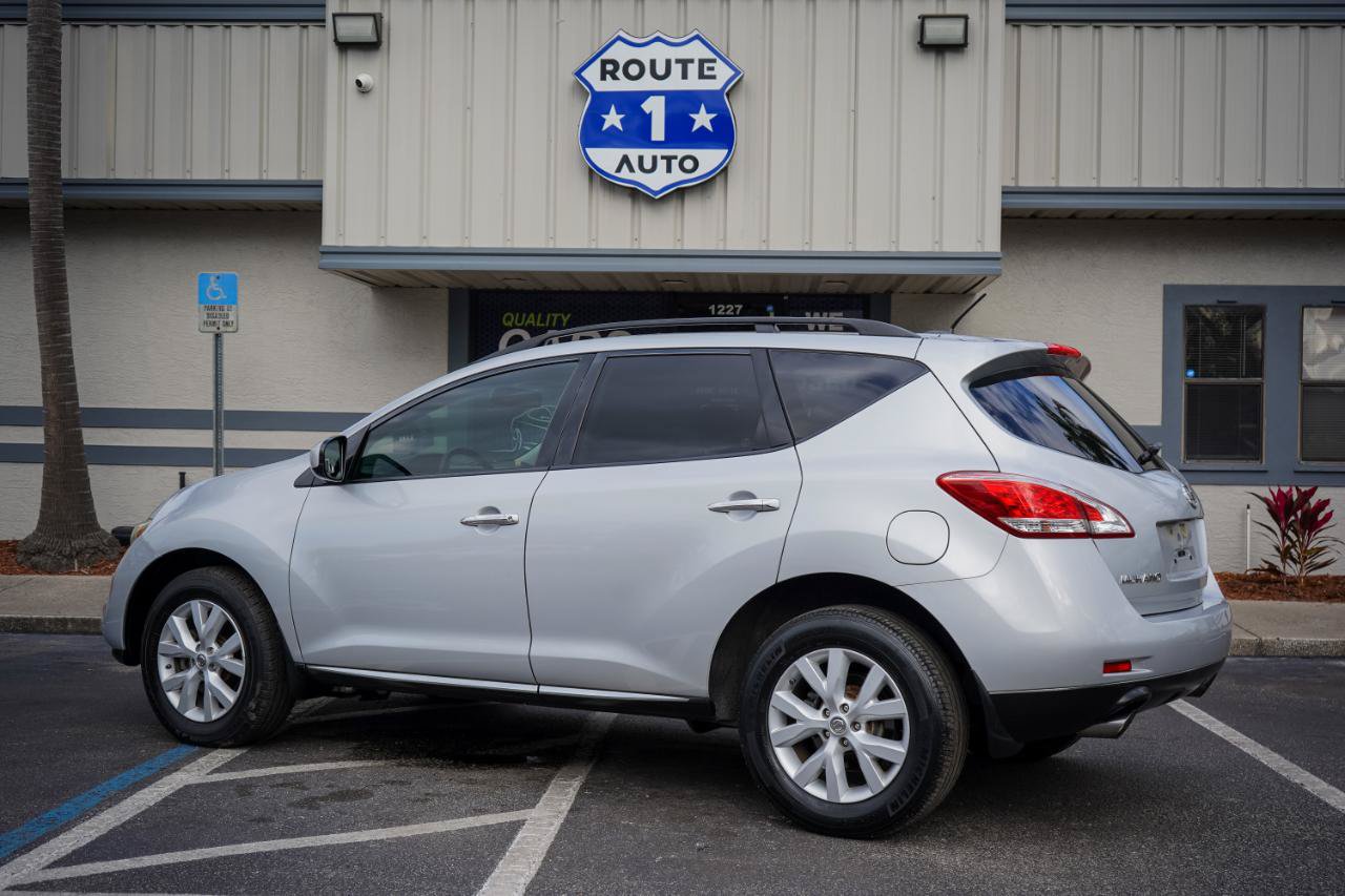 Used 2014 Nissan Murano SV w/ Value Package FWD image 3
