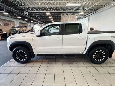 Used 2023 Nissan Frontier PRO-4X w/ Technology Package image 12