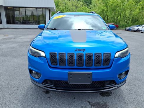 Used 2020 Jeep Cherokee Latitude Plus w/ Cold Weather Group AWD/4WD image 13