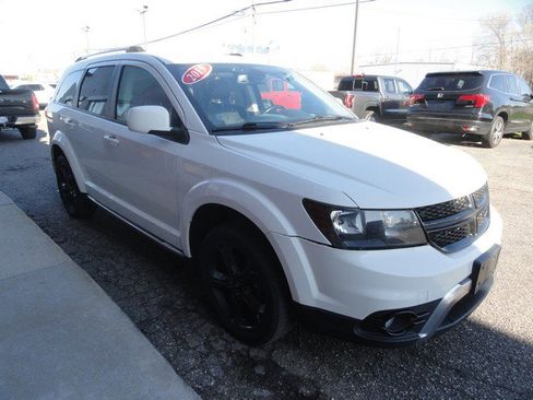 Used 2019 Dodge Journey Crossroad AWD/4WD image 3