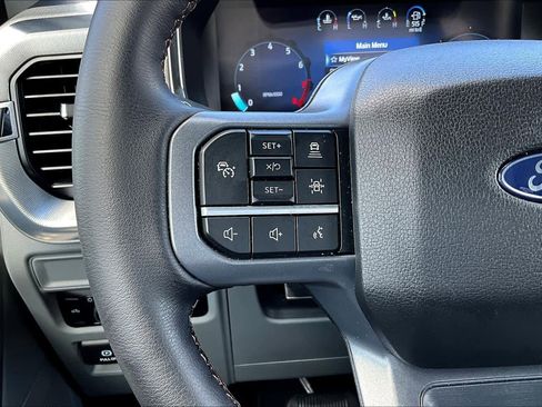 Used 2025 Ford F150 Lariat AWD/4WD image 40